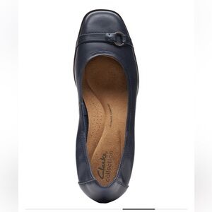 NIB Clarks LYRICAL SKY Navy Leather O-Ring Strapped Ballet Flats Women’s 8.5M